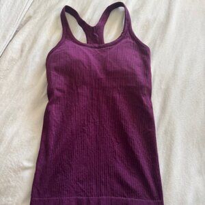 Lululemon Ebb to street tank
